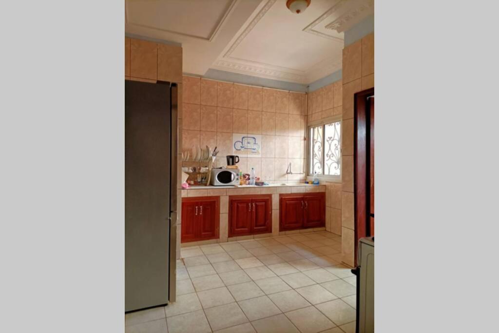 Résidence Jeanne à Yaoundé Messamengo . Duplex Extérieur photo